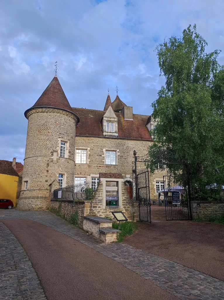 jacky desc_Restaurant - Le Chateau D'Arnay_Arnay-le-Duc_review