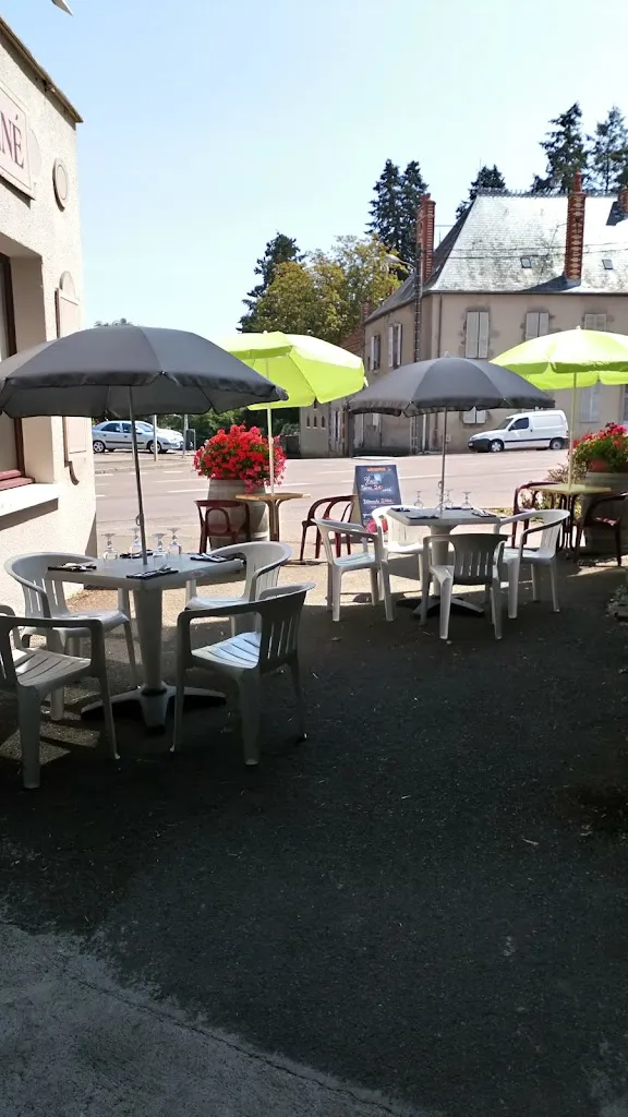 Dauphiné 21 restaurant in Arnay-le-Duc