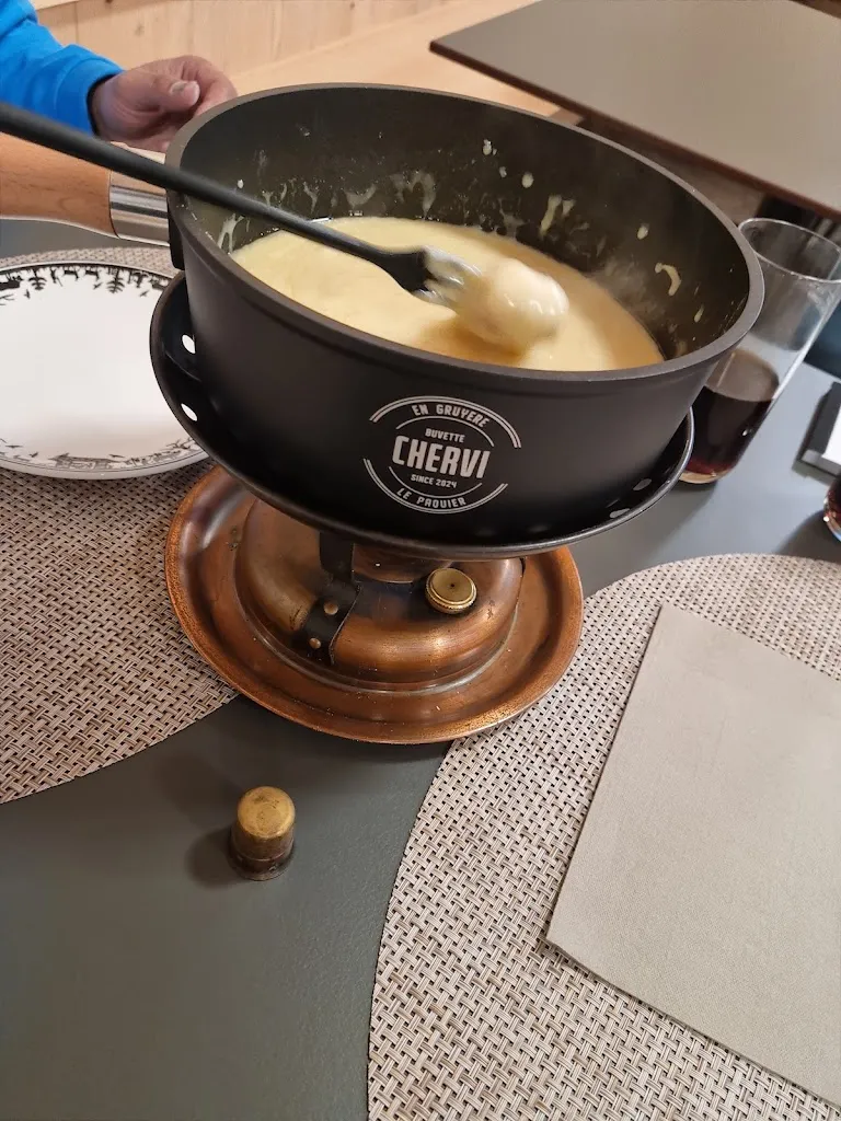 Buvette du Chervi_Pâquier_slider_image_3