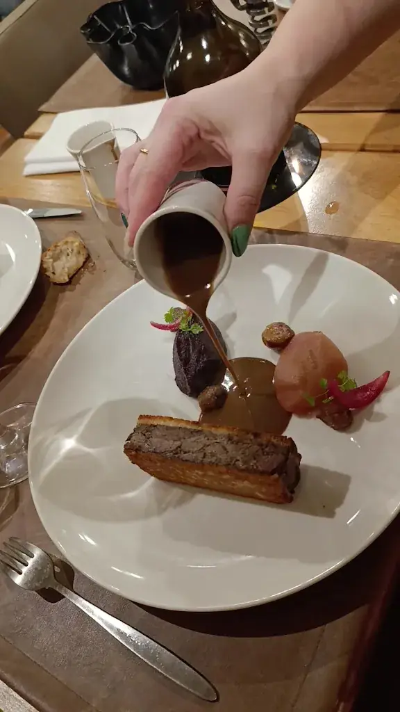 Un Air de Famille - Restaurant_Auxerre_slider_image_2