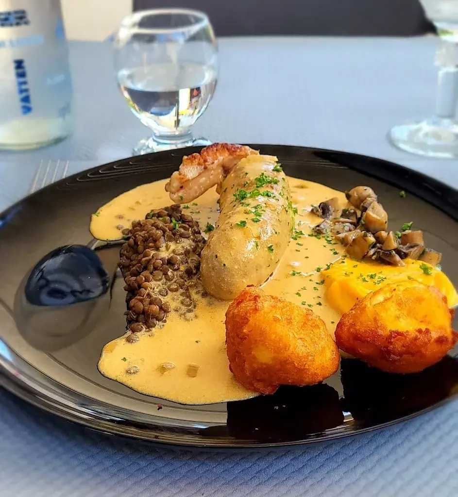 Daniel Varnet_Le Gril 2 l'art_Varces-Allières-et-Risset_review