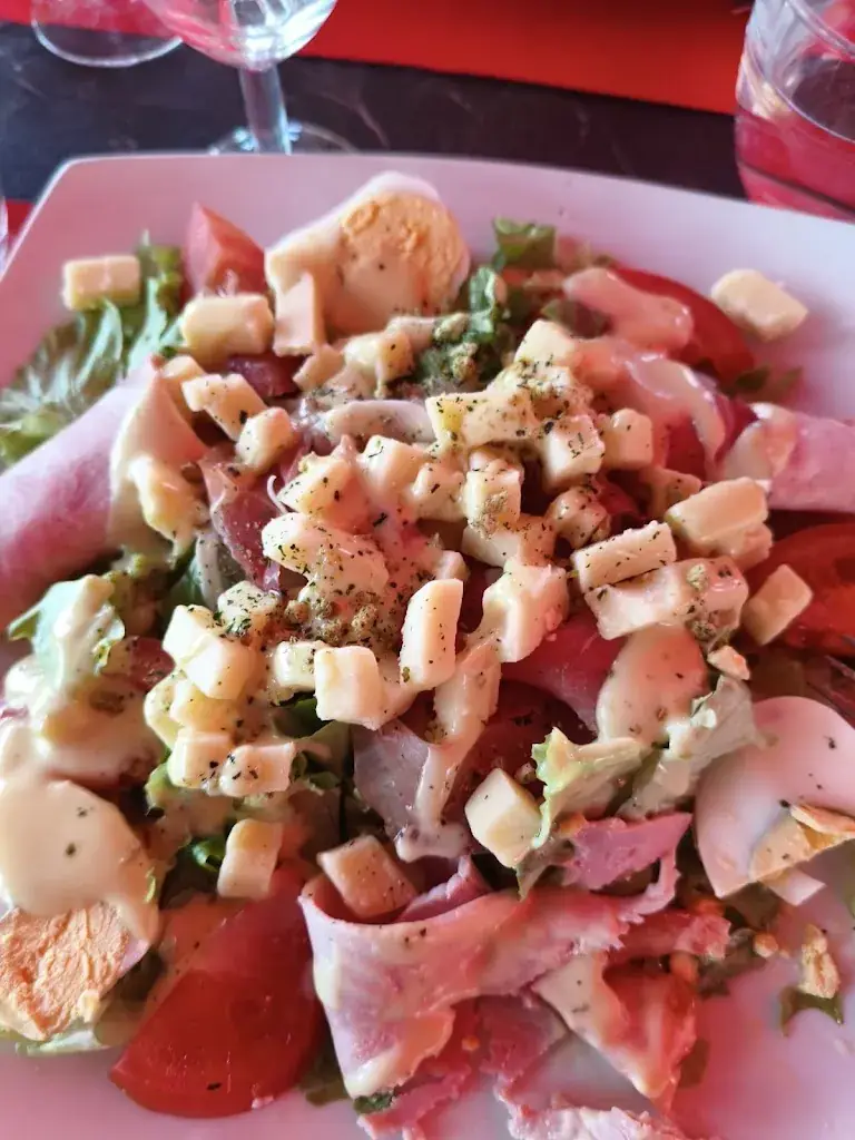 Christine Rouget_Brasserie des Bateliers_Gray_recensione