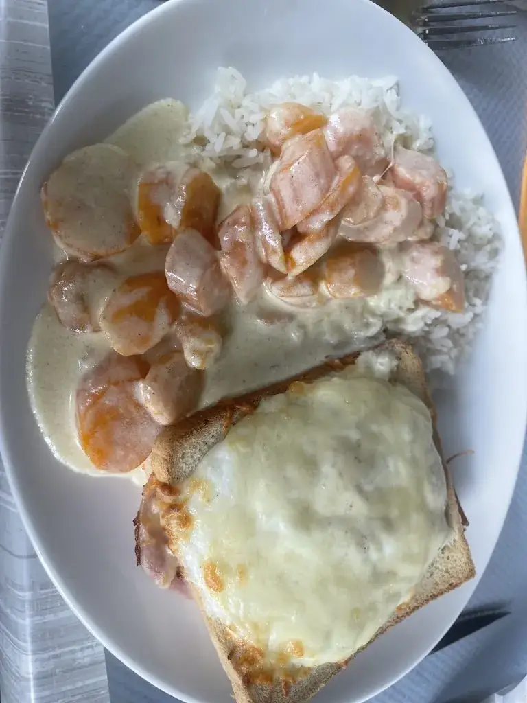 Alexandra Marie Rigaud_Bistrot du marché Gray_Gray_review