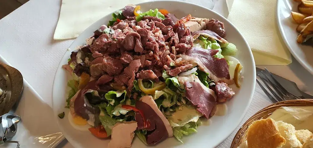 La Petite Fontaine_Gray_slider_image_2