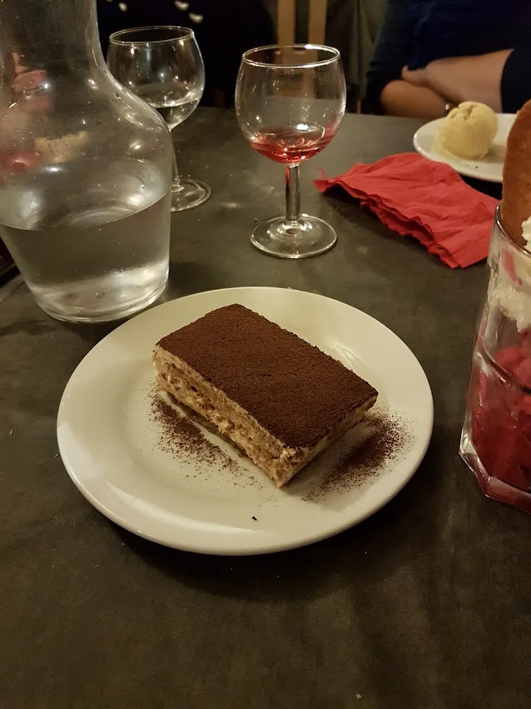 laurent renevret_La Bella Napoli_Gray_review