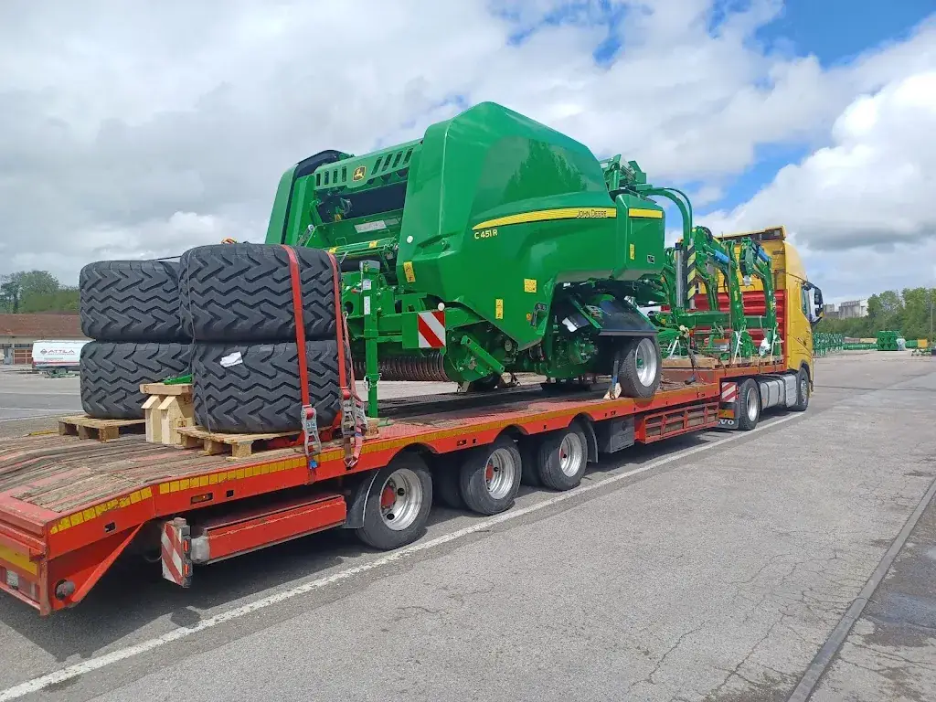 John Deere restaurant in Arc-lès-Gray