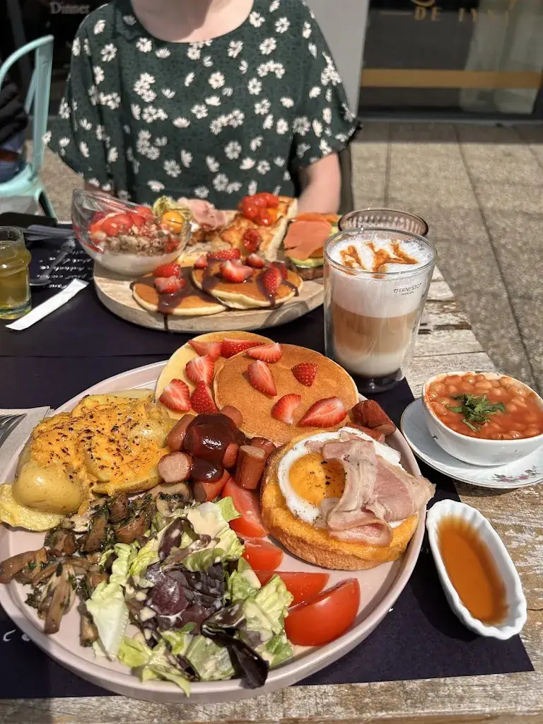 BEN-SAID Sarah_Madame M_Avanne-Aveney_review