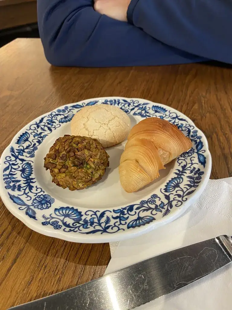 Casa Angels_Avanne-Aveney_slider_image_2