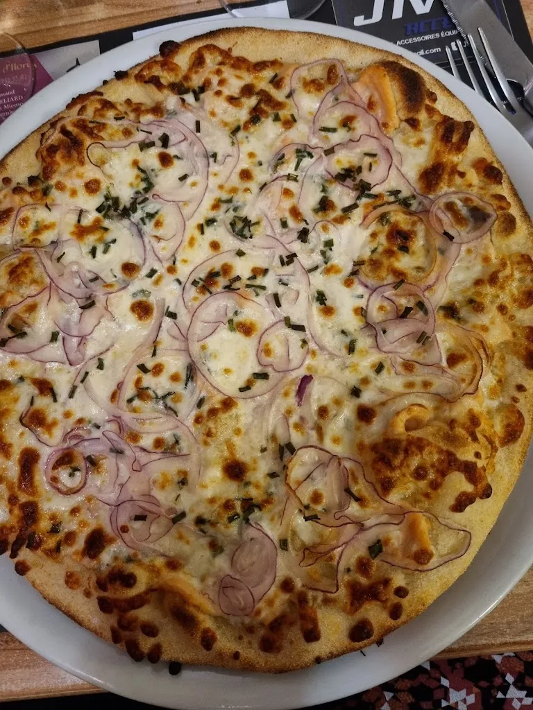 Juliette Lr_Pizzeria La Calabria_Bavans_review