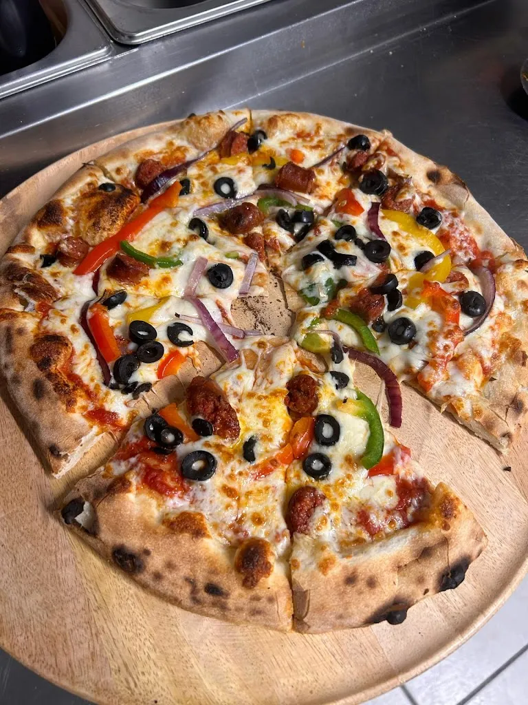 M'Rouge (anciennement Classico Pizza) restaurante en Beaucourt