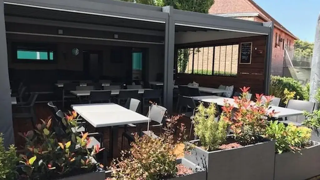 Le Set : brasserie et restaurant_Besançon_slider_image_3