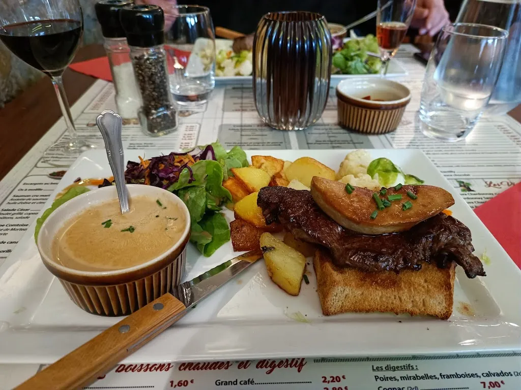 Shakira Kibirige_La Clocherade_Besançon_review