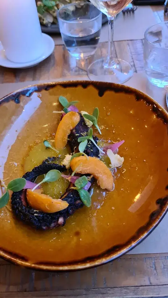 Stephan Schärer_Les Gamins_Besançon_review