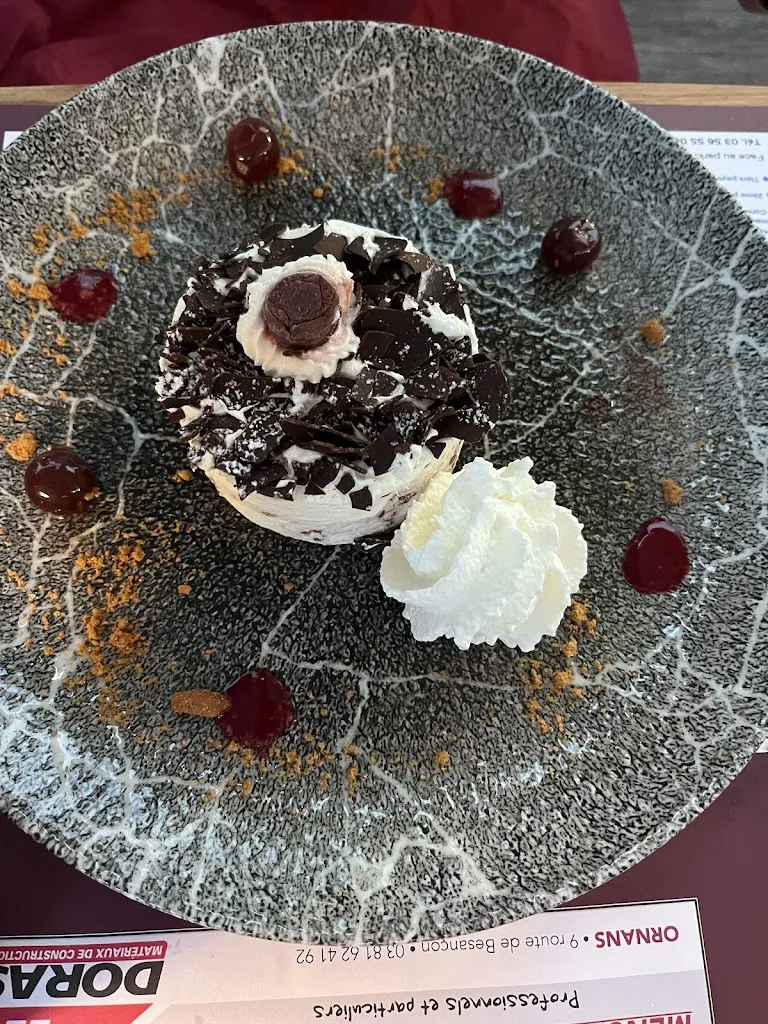 Maha ALSAYASNEH_Le P’tit Comtois_Ornans_review