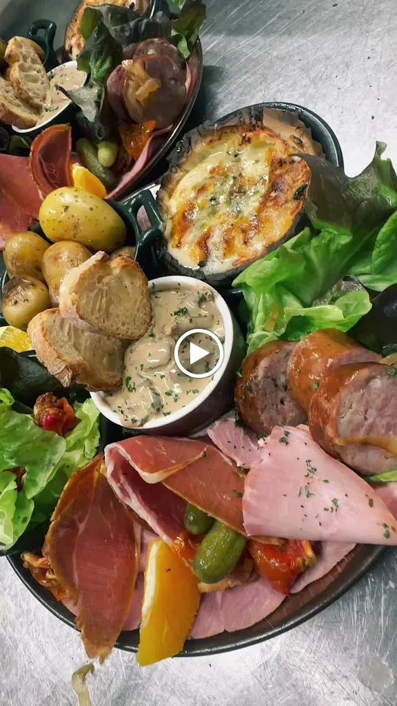 Le P’tit Comtois_Ornans_slider_image_2