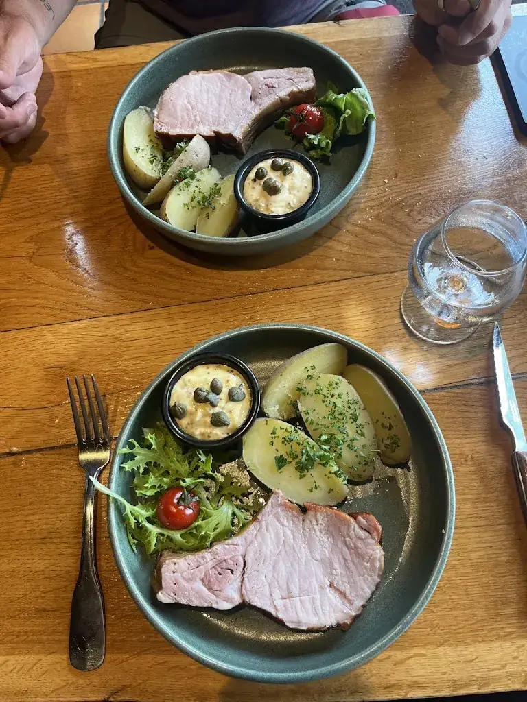 La Finette Taverne D'Arbois_Arbois_slider_image_3