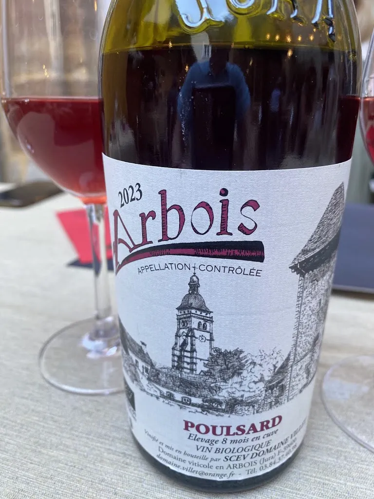 Martin Wingate_Les Arcades_Arbois_recensione