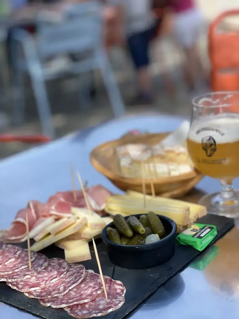 Le Bistrot des Planches_Planches-près-Arbois_slider_image_2