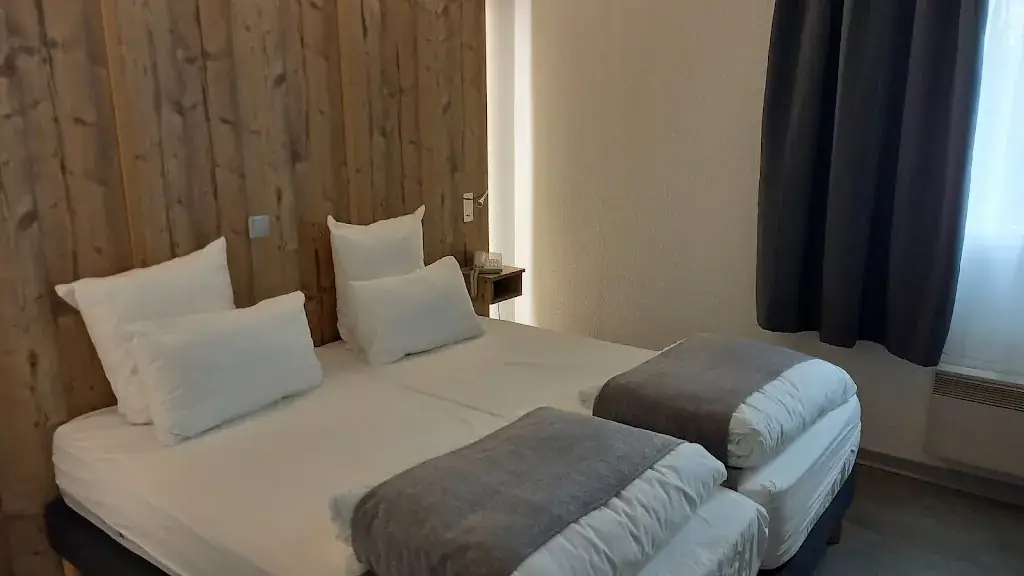 Jimney Hikes_Logis Hôtel des Cépages_Arbois_recensione