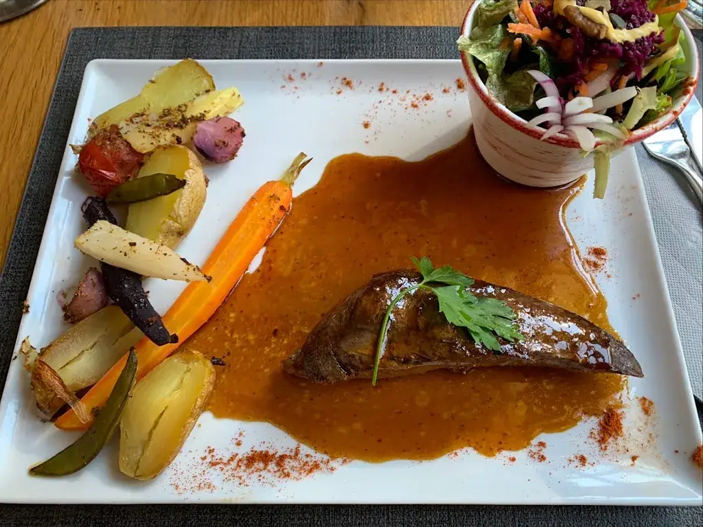 Cris L_Café Restaurant de l'Abbaye_Baume-les-Messieurs_review