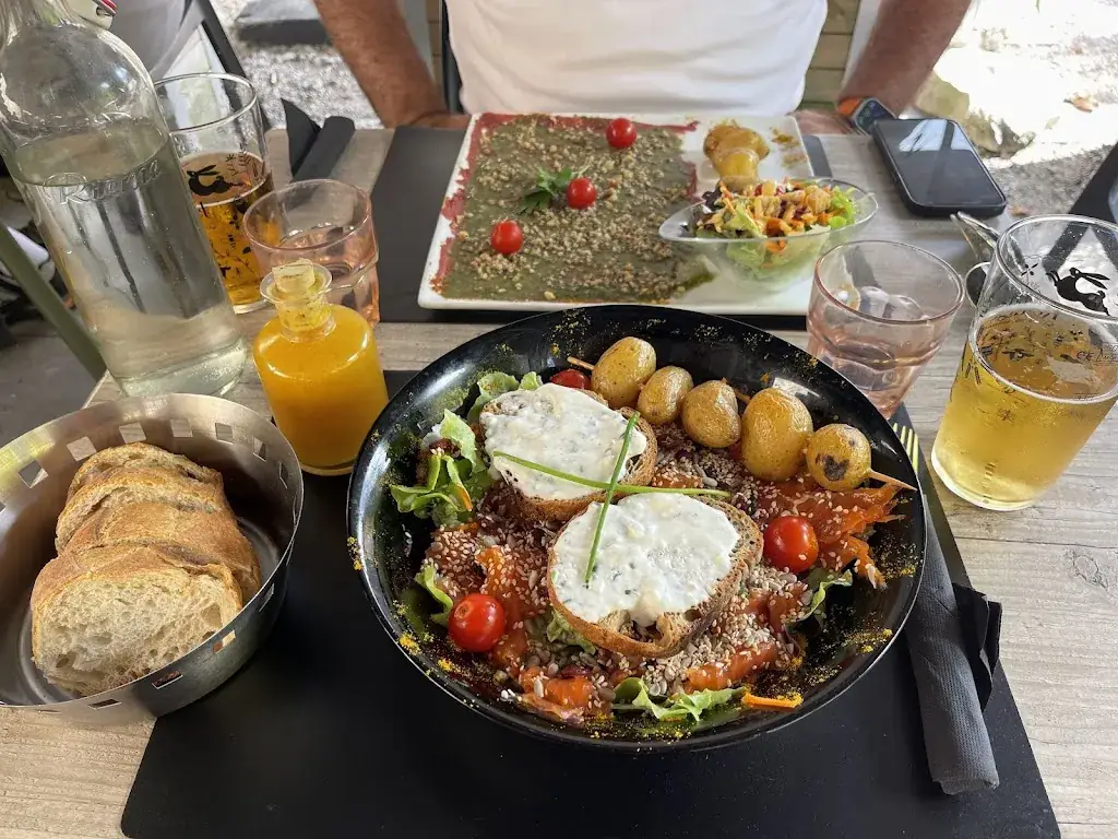 Ewout Schalkwijk_Café Restaurant de l'Abbaye_Baume-les-Messieurs_review