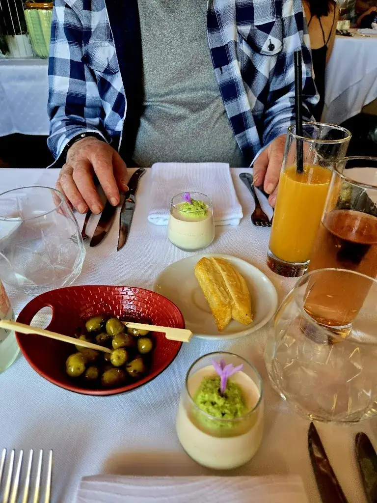 Nathalie Balas_Auberge Fleurie_Châlonvillars_recensione