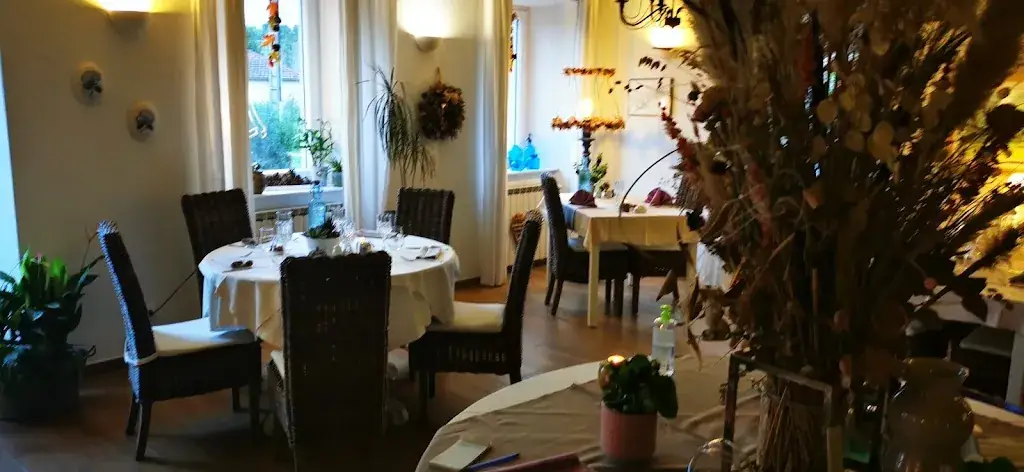 Restaurant des Sapins restaurant in Pérouse