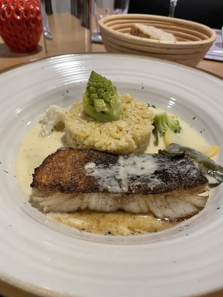 Marco Monti_Restaurant CookOVin_Meroux_review