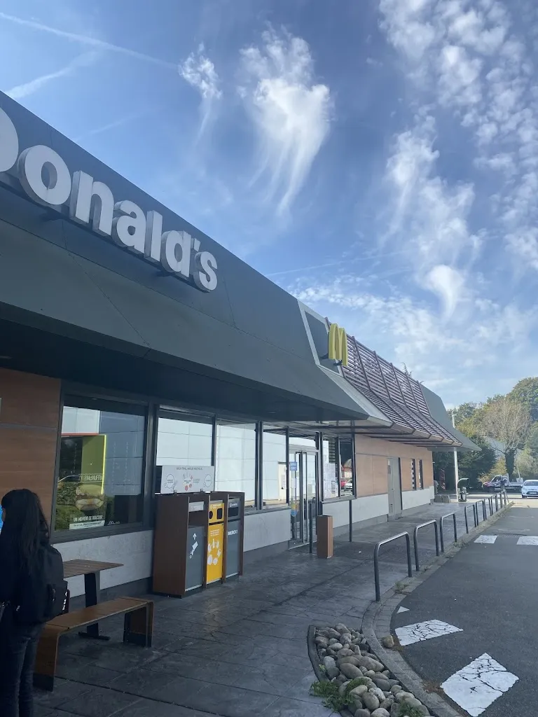 McDonald's_Andelnans_slider_image_3