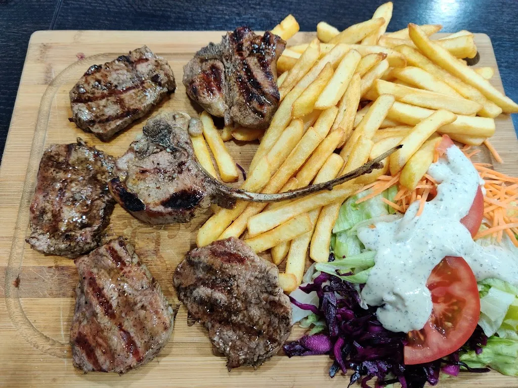 Waleed Aftab_ADANALI RESTAURANT_Bavilliers_recensione