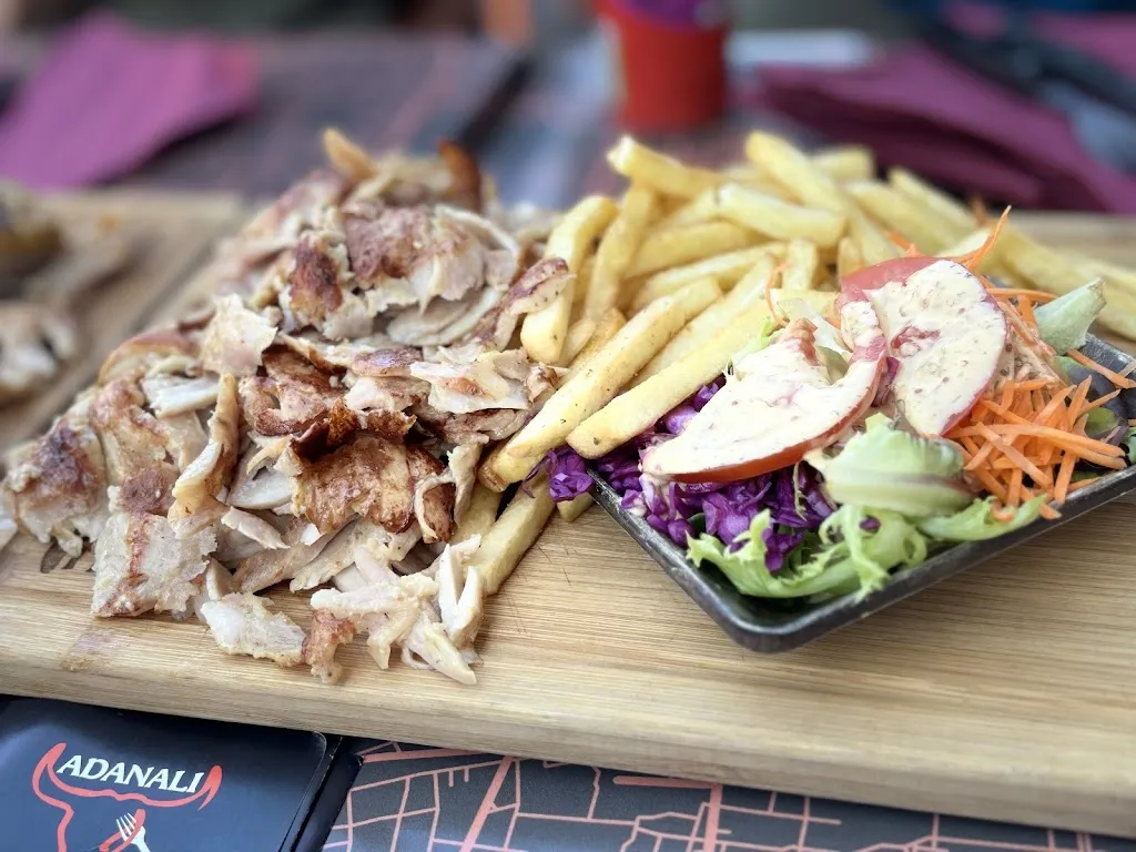 Huma Ali_ADANALI RESTAURANT_Bavilliers_recensione