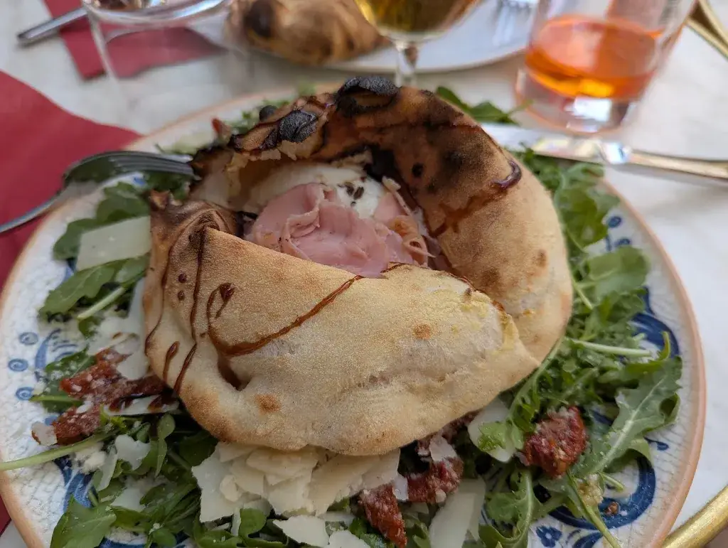 Élise CAILLET_Trattoria Chez Antone ( SANS RÉSERVATIONS )_Avallon_review