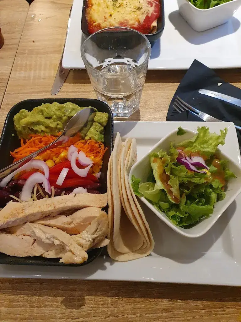 El Cactùs_Avallon_slider_image_3