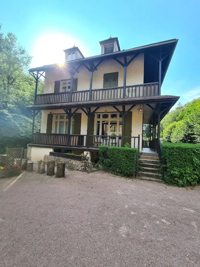 D Han_Moulin des Ruats_Avallon_recensione