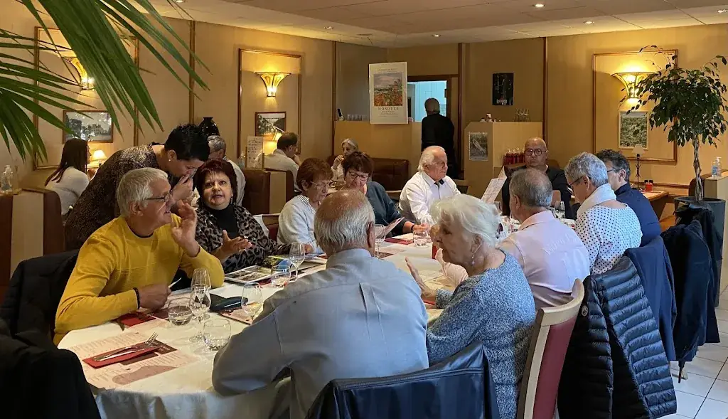 Le Chapeau Rouge restaurant in Avallon
