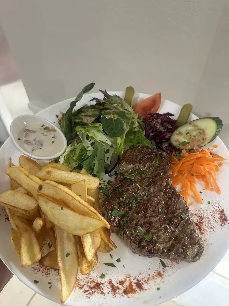 Arsemia Pizzeria & Grillades_Beure_slider_image_2