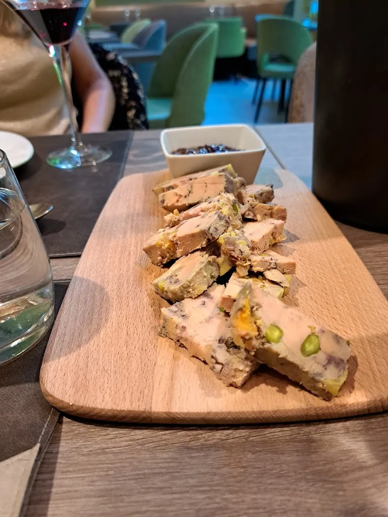 Dan Shoemaker_La Tentation_Montbéliard_review