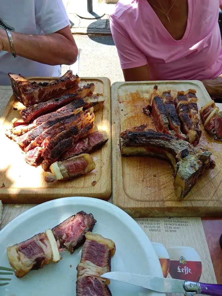 Cafe Le Commerce_Bléneau_slider_image_2