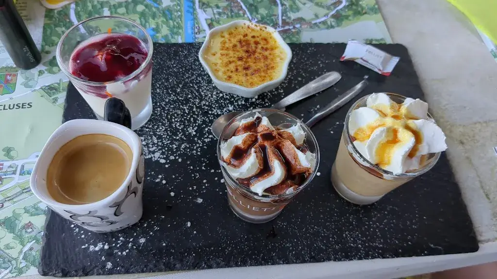 Vernon Busby_Auberge du Canal_Rogny-les-Sept-Écluses_recensione