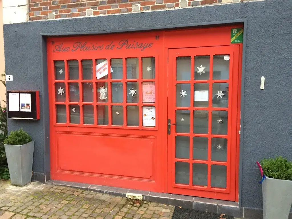 Aux Plaisirs De Puisaye restaurant à Bléneau