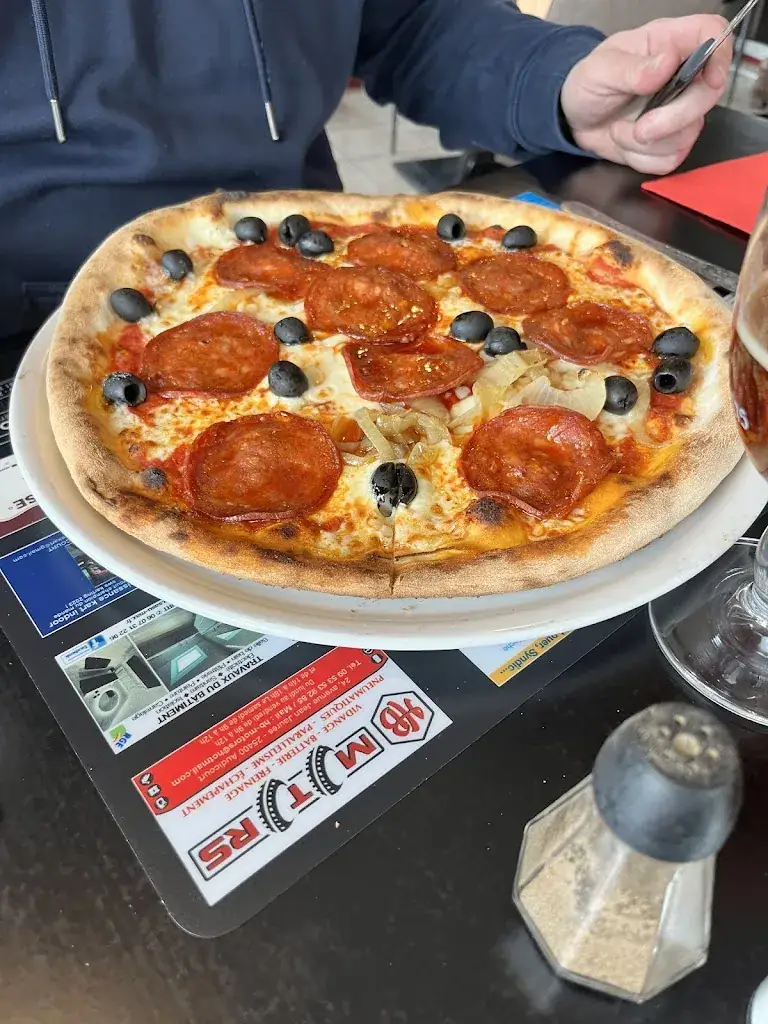 Jennifer Romelli_Le Maestro_Audincourt_review