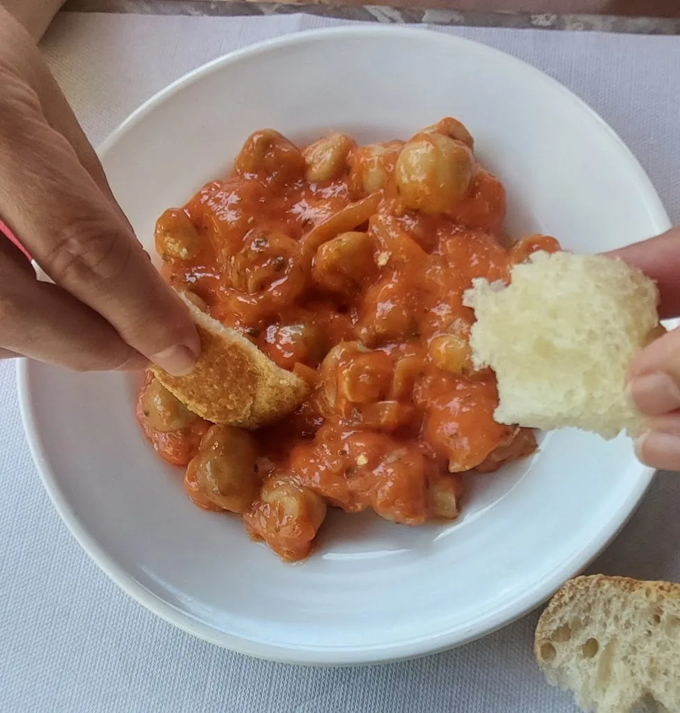 John Remmen_Bar Restaurant_Cercy-la-Tour_review