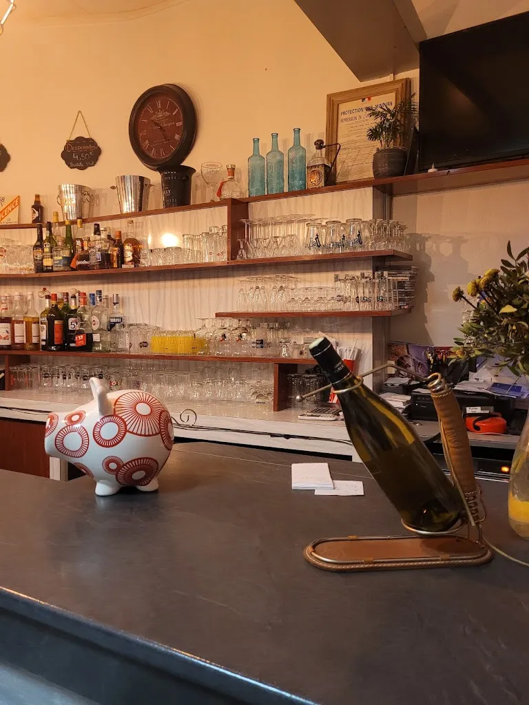 Bar Restaurant restaurant in Cercy-la-Tour