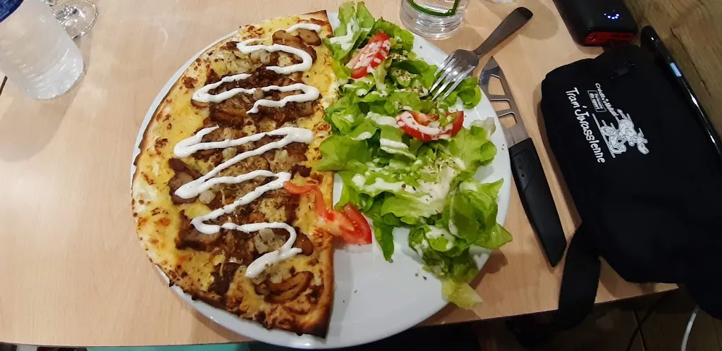 Pizza Cercy_Cercy-la-Tour_slider_image_2