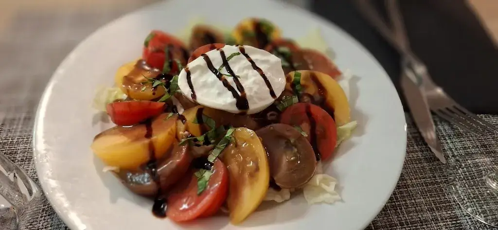 Charles-Henry SANANES_Chez virgule - Le Palais_Autun_review