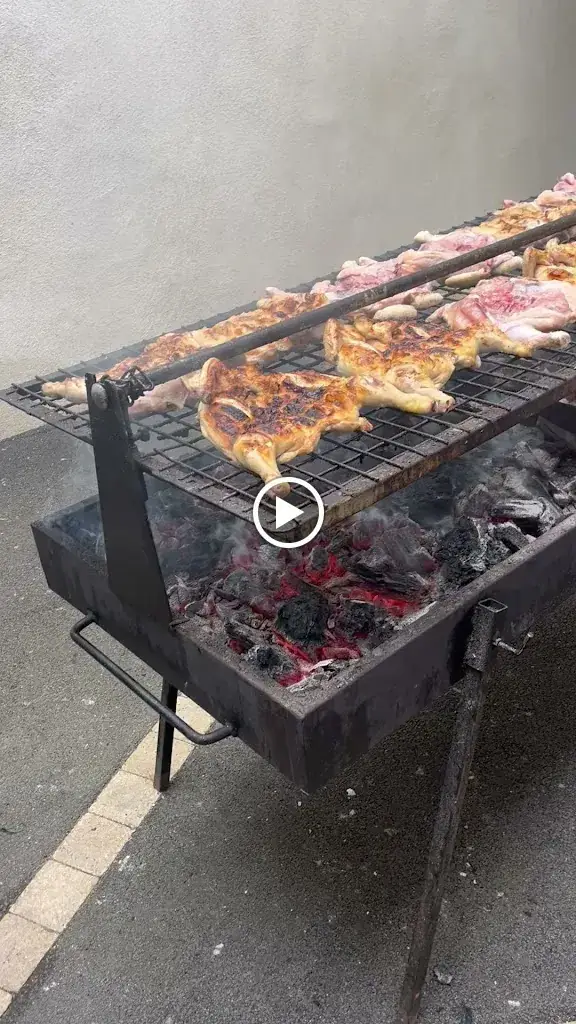 Chez virgule - Le Palais_Autun_slider_image_2