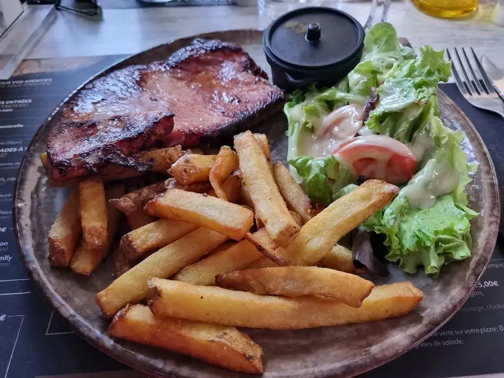 Le Central_Autun_slider_image_3