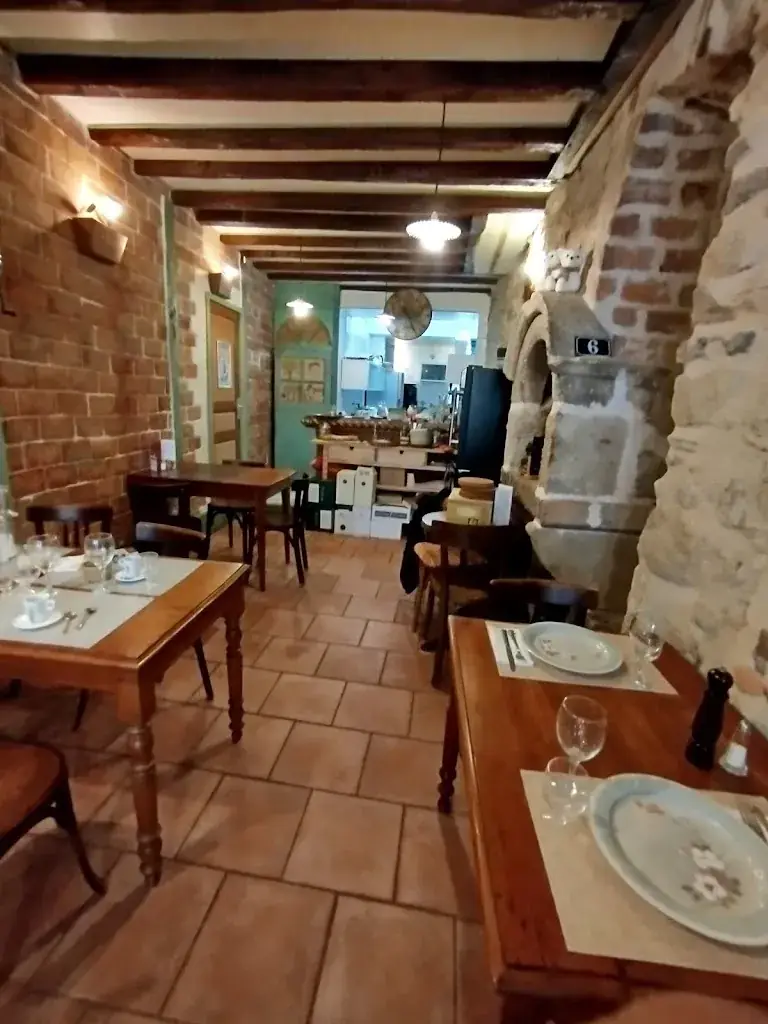 Restaurant New Saint Georges by Alban_Autun_slider_image_2