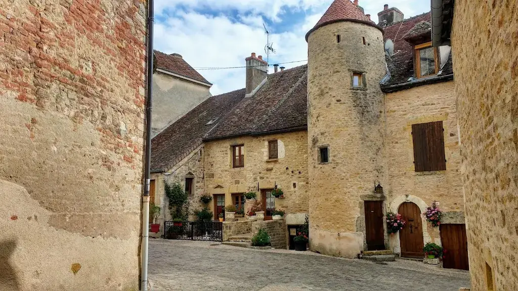 Bar Brasserie La Croix Blanche restaurant in Buxy