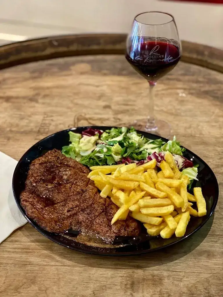 Les Trois C, Bar Du Raisin_Buxy_slider_image_2